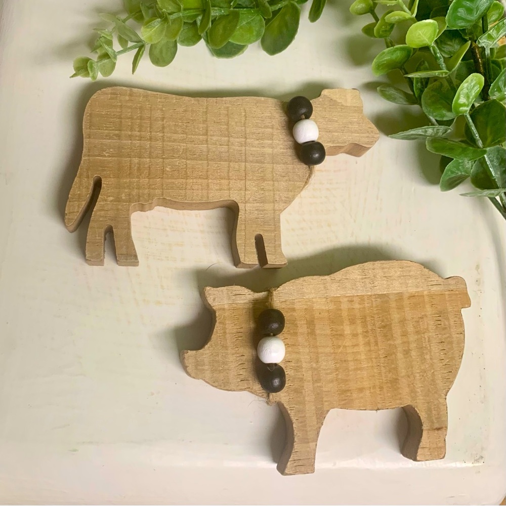 🌱Cow & Pig~wooden~farmhouse~farm animals~country~Cottage core~grandmacore